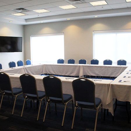 Holiday Inn Express Leland - Wilmington Area By Ihg Bagian luar foto