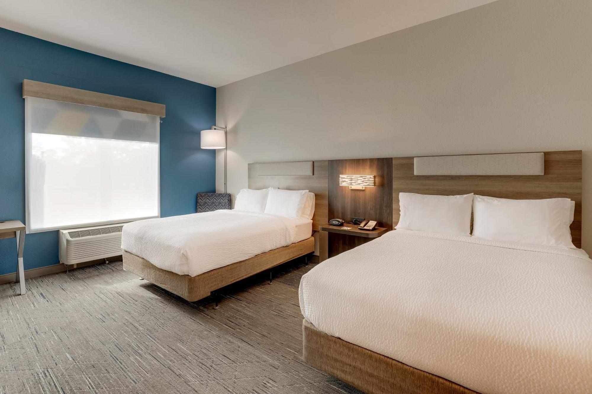 Holiday Inn Express Leland - Wilmington Area By Ihg Bagian luar foto