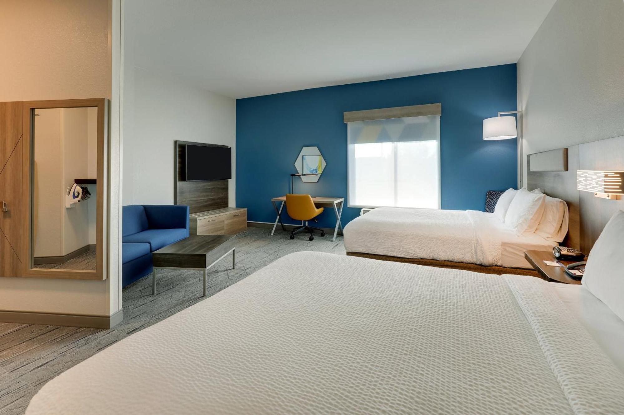 Holiday Inn Express Leland - Wilmington Area By Ihg Bagian luar foto