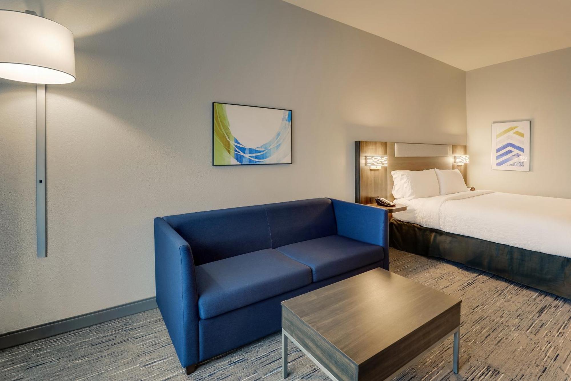Holiday Inn Express Leland - Wilmington Area By Ihg Bagian luar foto