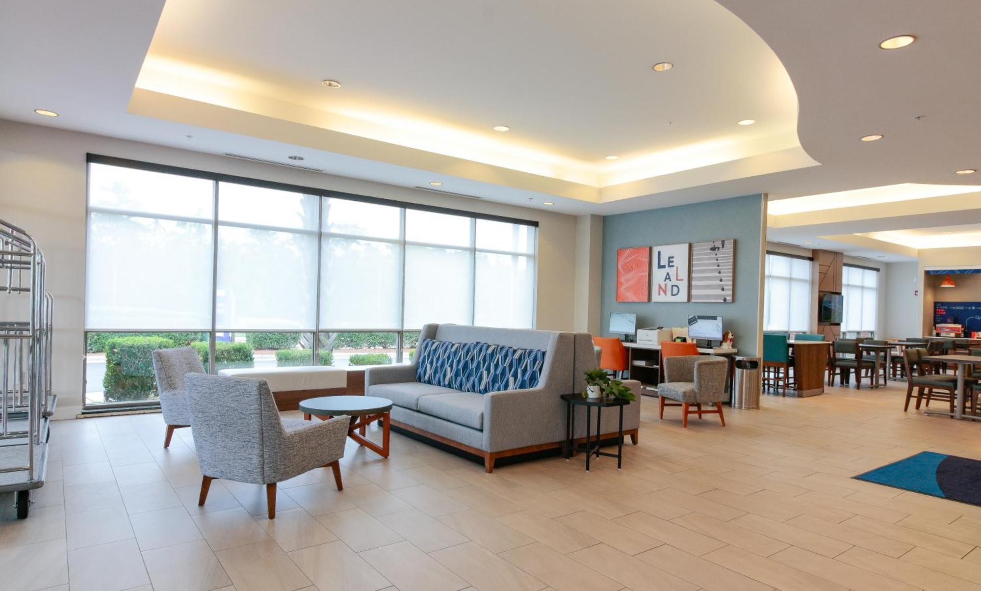 Holiday Inn Express Leland - Wilmington Area By Ihg Bagian luar foto