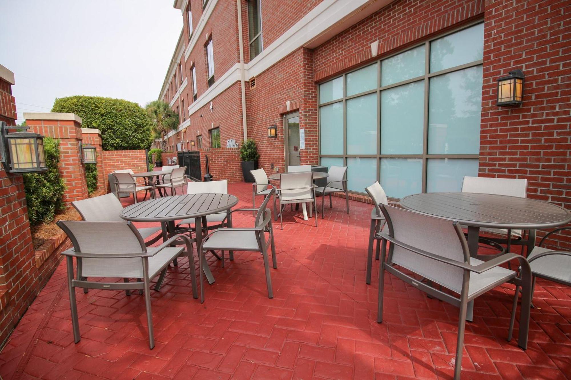 Holiday Inn Express Leland - Wilmington Area By Ihg Bagian luar foto