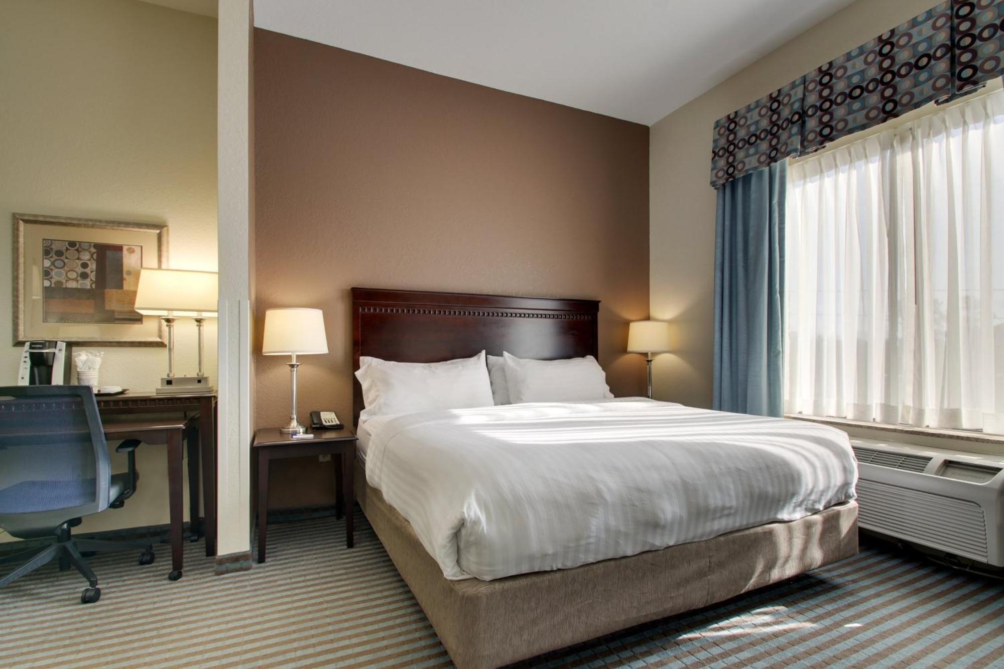 Holiday Inn Express Leland - Wilmington Area By Ihg Bagian luar foto