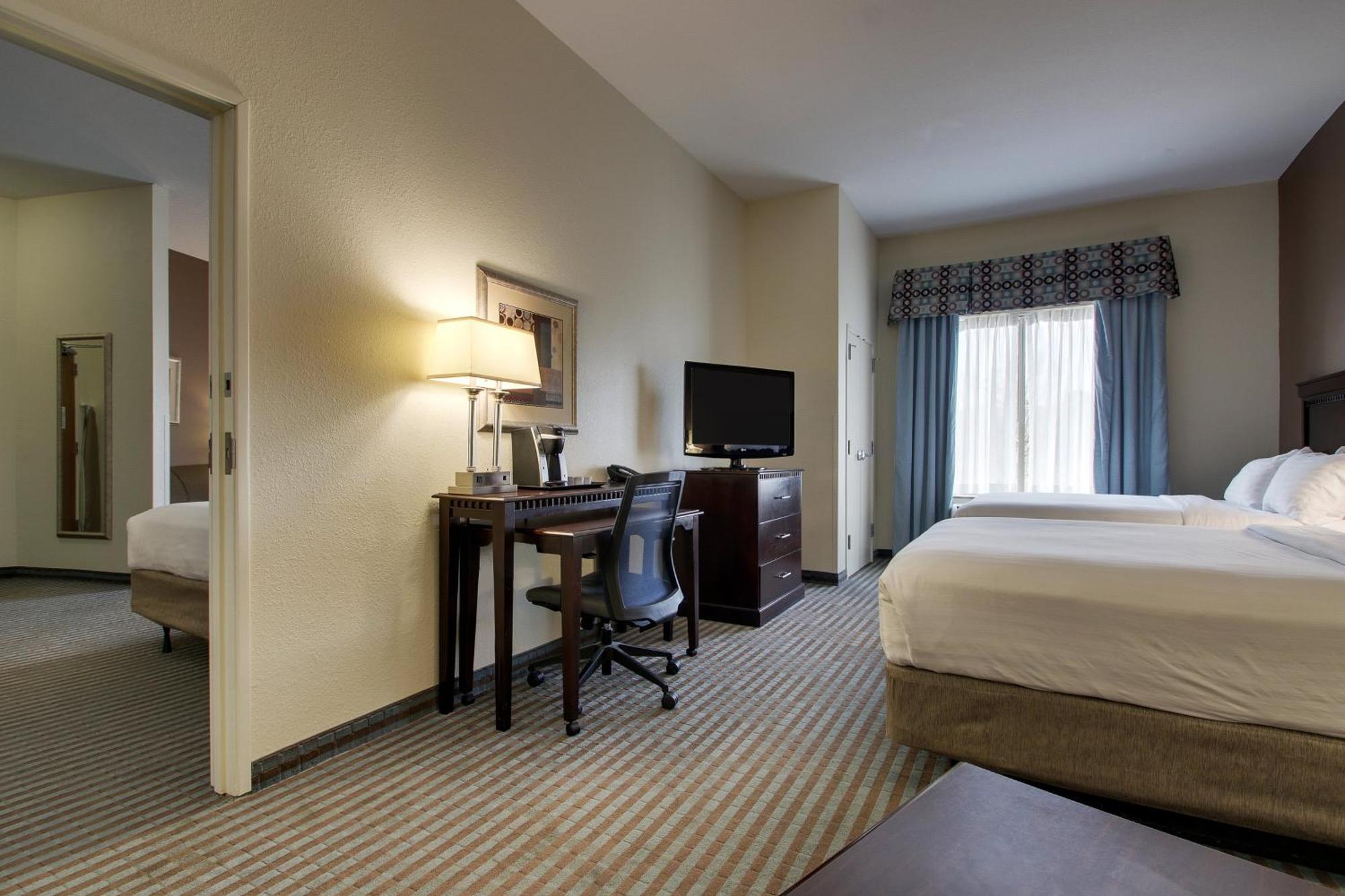 Holiday Inn Express Leland - Wilmington Area By Ihg Bagian luar foto
