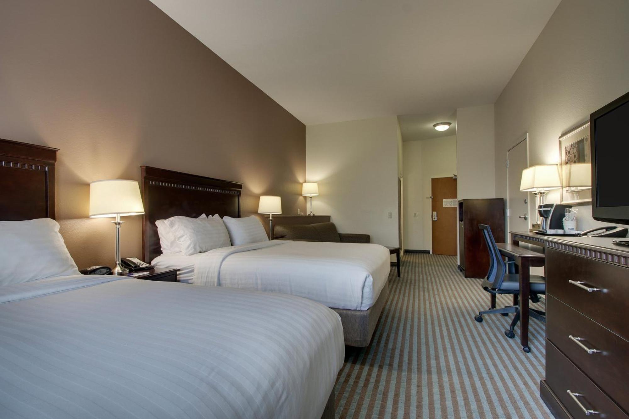 Holiday Inn Express Leland - Wilmington Area By Ihg Bagian luar foto