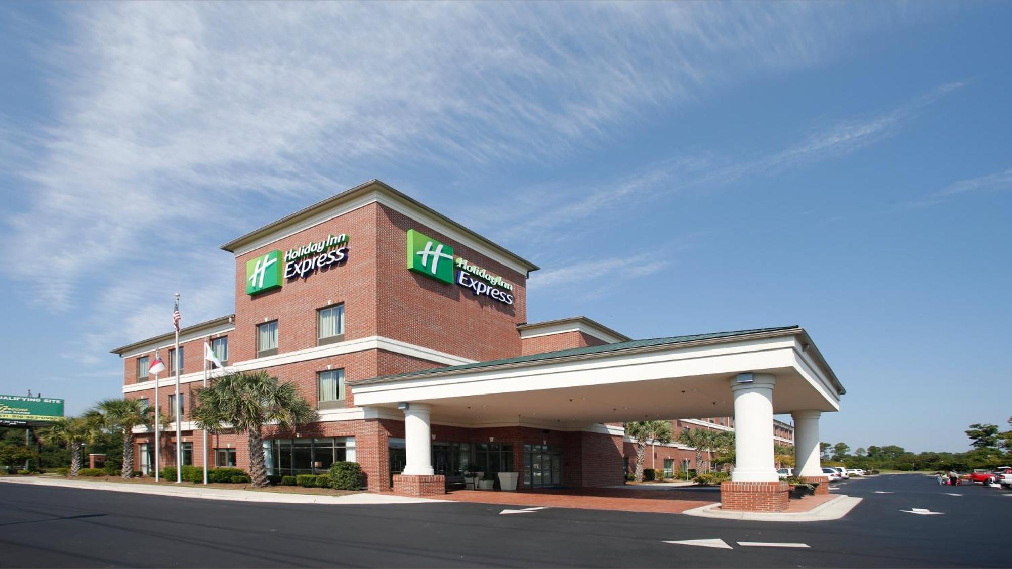 Holiday Inn Express Leland - Wilmington Area By Ihg Bagian luar foto
