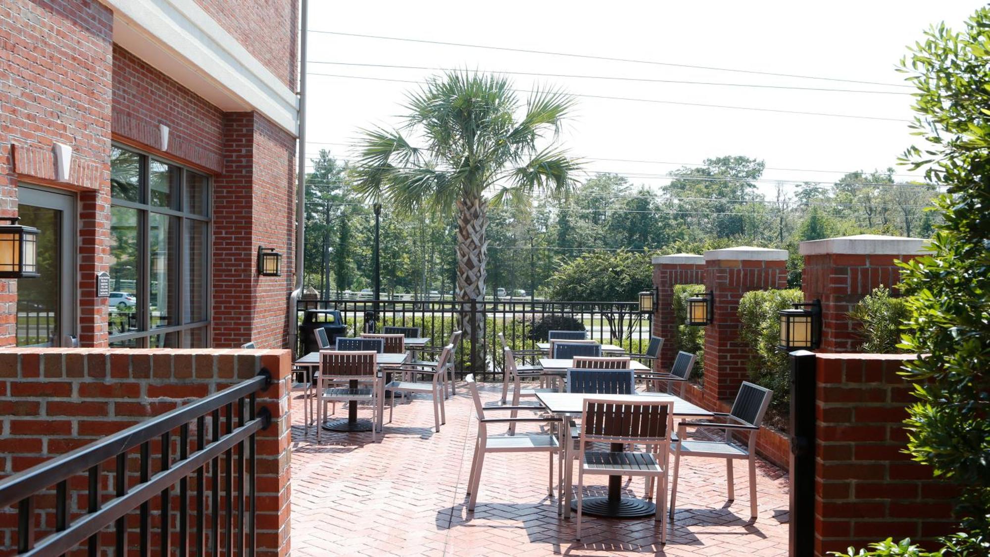 Holiday Inn Express Leland - Wilmington Area By Ihg Bagian luar foto