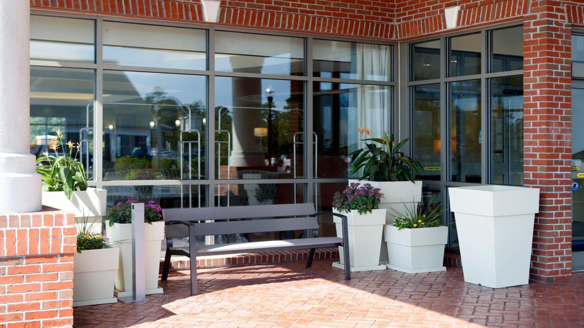 Holiday Inn Express Leland - Wilmington Area By Ihg Bagian luar foto